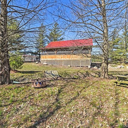 Honey House Cabin - A Quiet Countryside Retreat! Nappanee Exterior foto