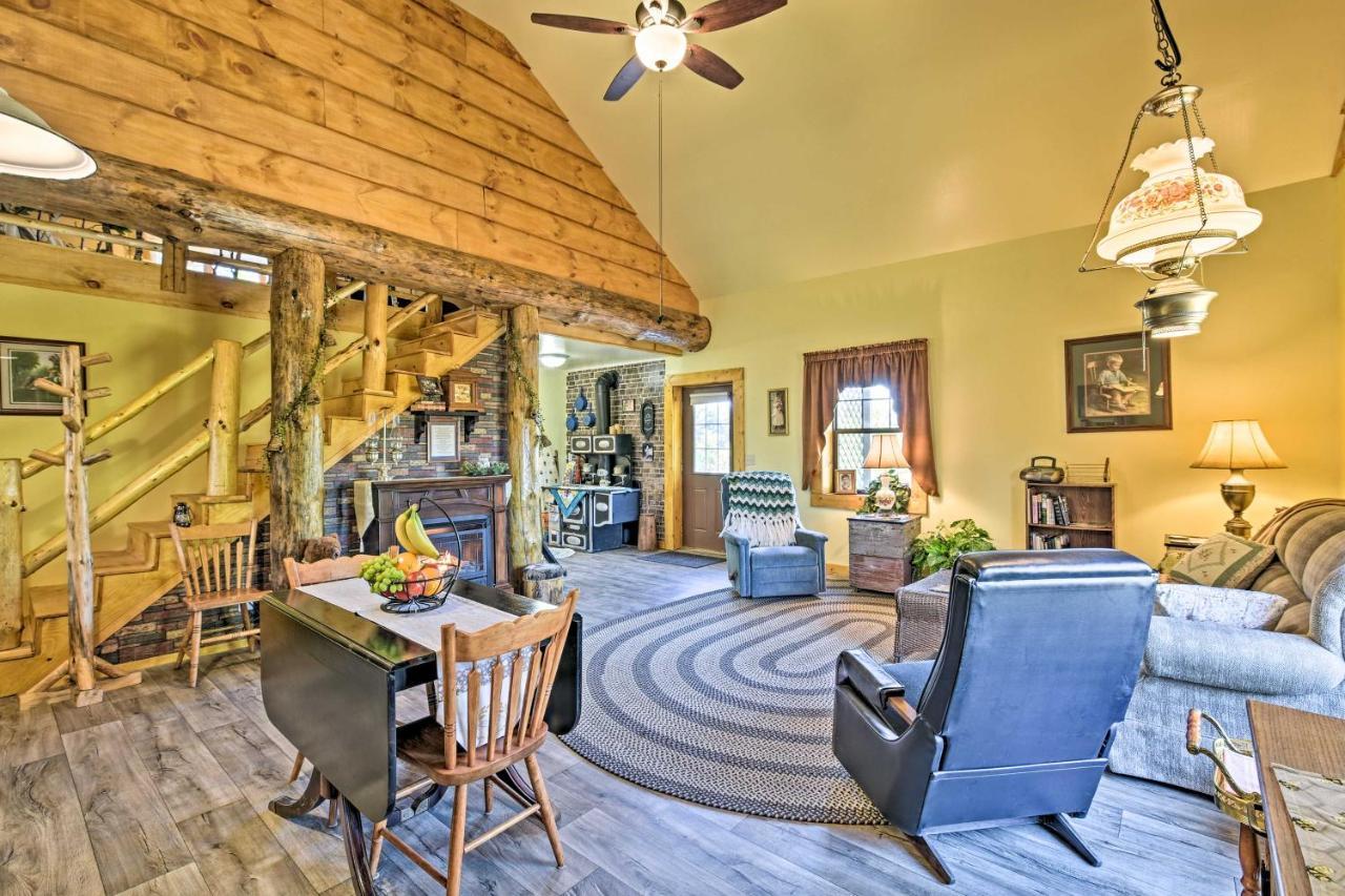 Honey House Cabin - A Quiet Countryside Retreat! Nappanee Exterior foto